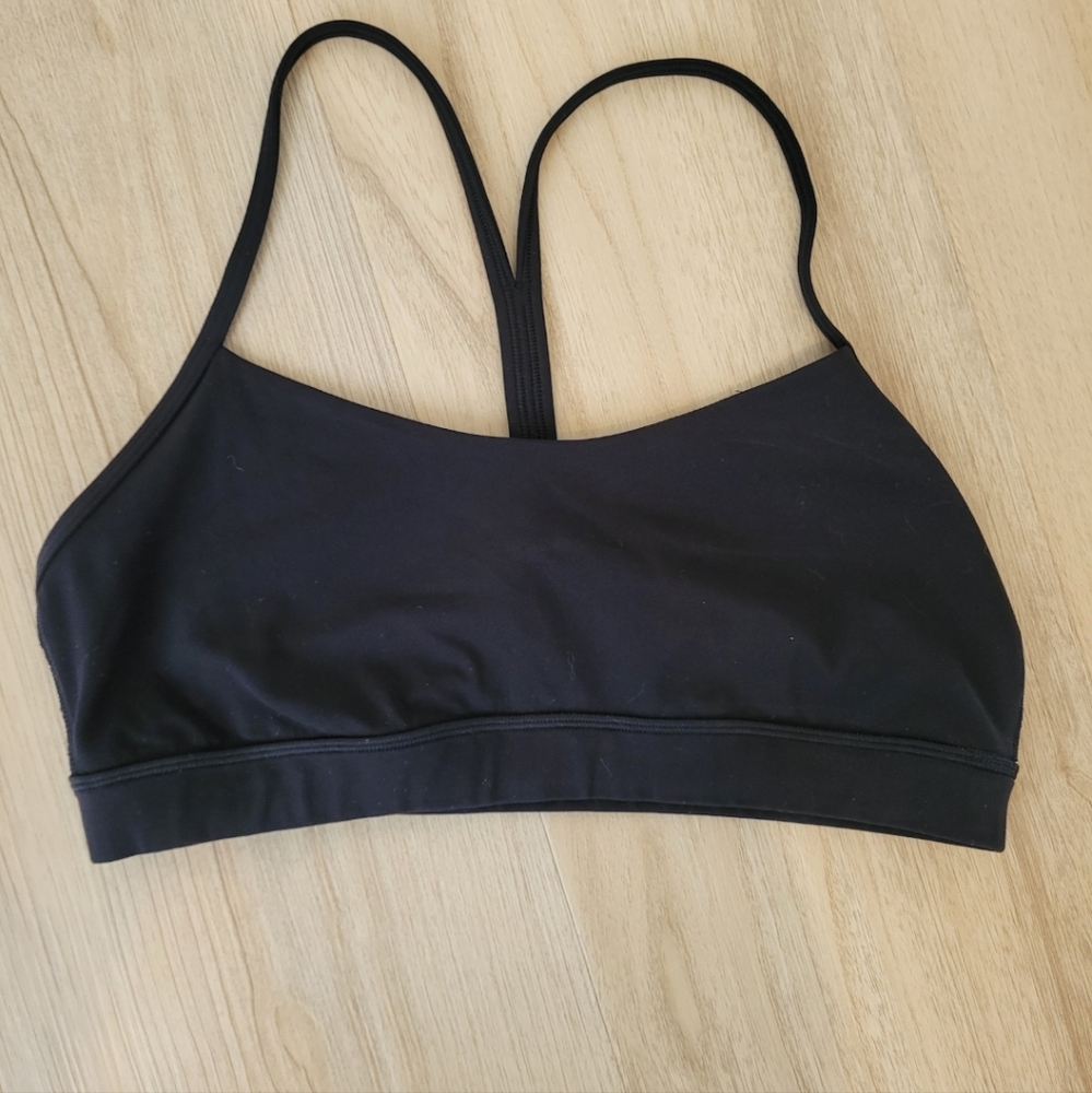 Lululemon Flowy Y Bra